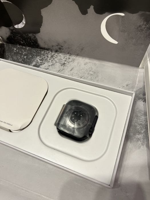 Apple Watch Ultra 2 (GPS+Cellular)49mm Titanium— Чисто Нов, запечатан
