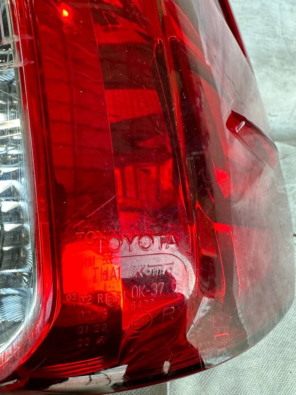 Фонарь Правый Toyota Hilux (2015/2018),Фонарь Тойота Хайлюкс Пикап.
