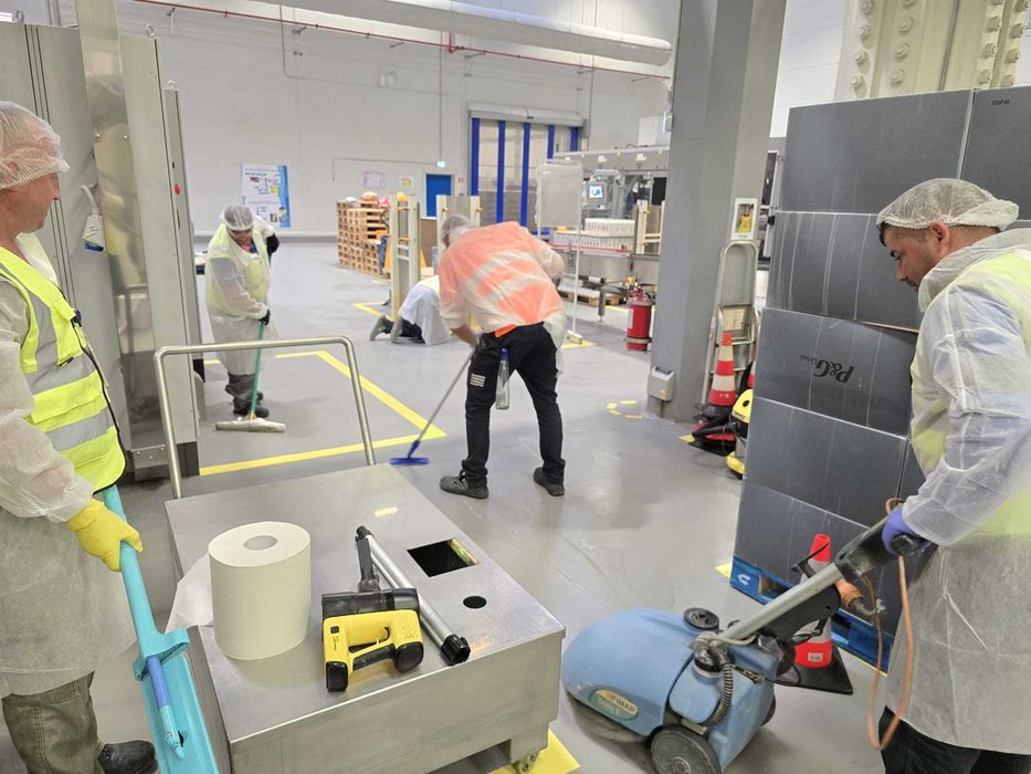 Servicii complete: marcaje, pardoseli, hidroizolații, mentenanță