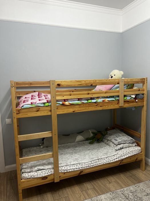 Двухярусная кровать