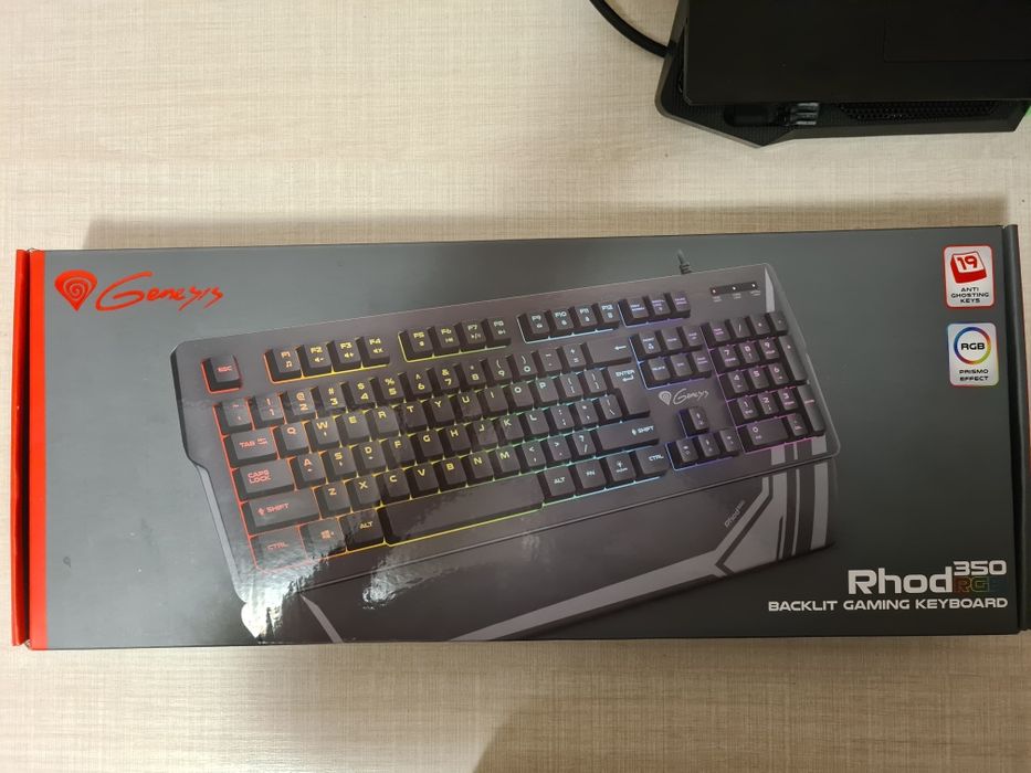 Tastatura Gaming cu fir Genesis RHOD 350