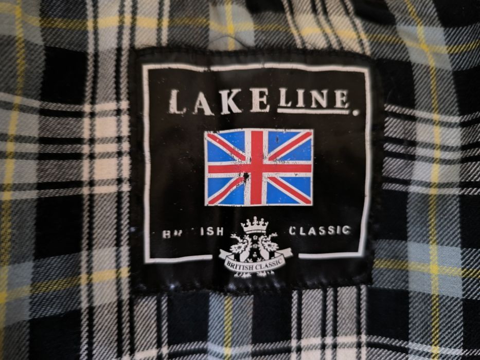 Vând Geaca lake line vintige