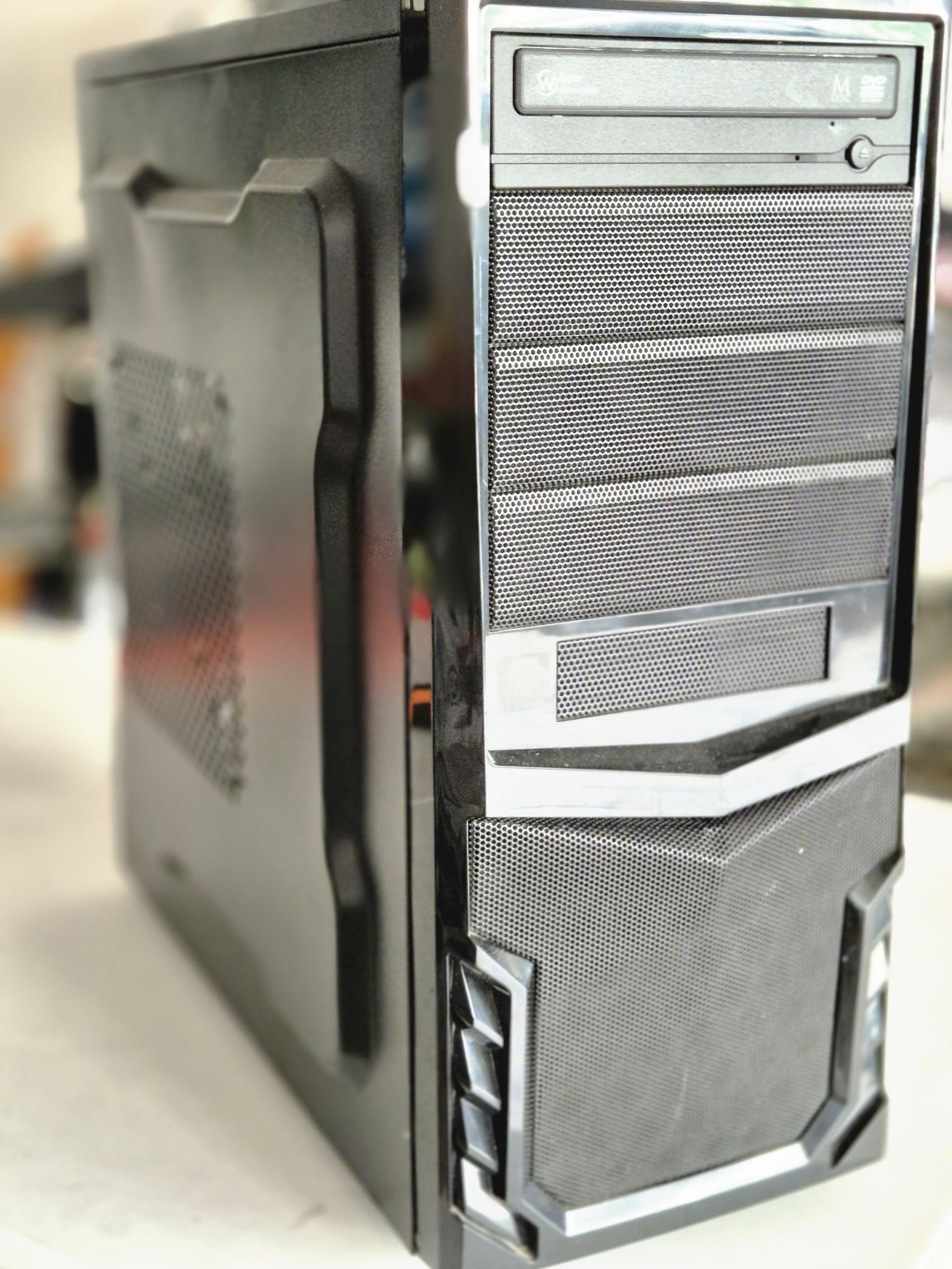 Настолен компютър i7 16gb gtx 1050ti