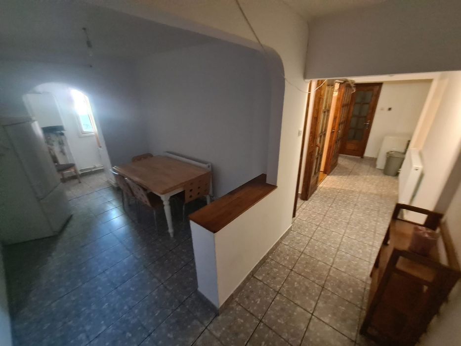 Vand apartament cu 2 camere(transformat in 3)parter,zonaGirocului