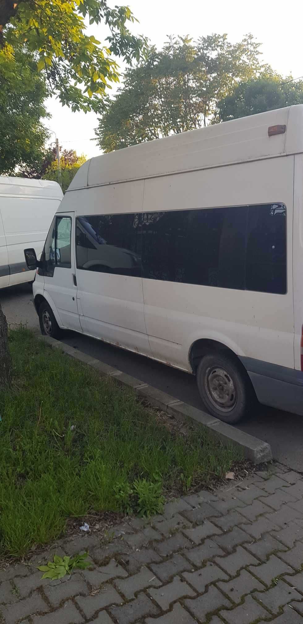 Duba ford transit 2007 8+1