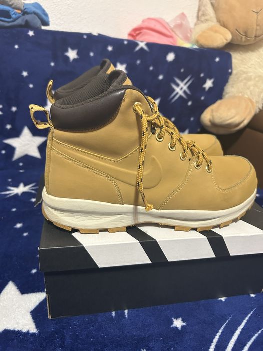 Ghete nike manoa