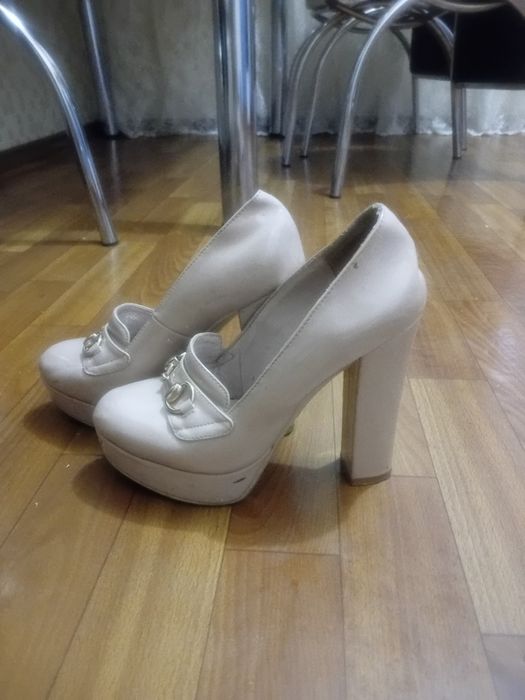 Продам туфли женские в отличном состоянии