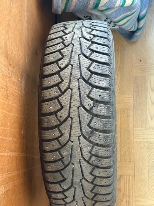Шины шипованные зимние Nokian Hakkapeliitta 225/65/R17