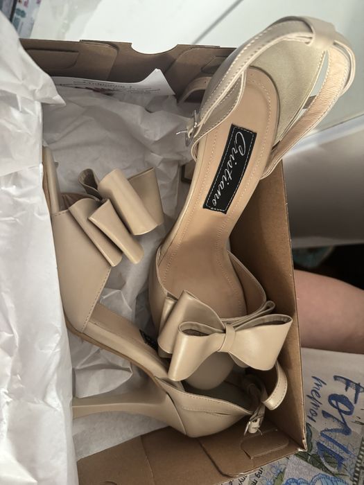 Tocuri de dama Cristiano Bej