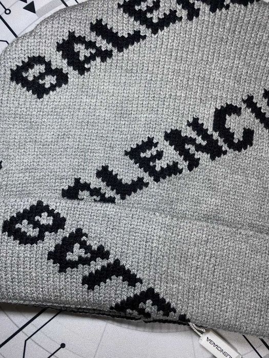 Caciula Balenciaga grey