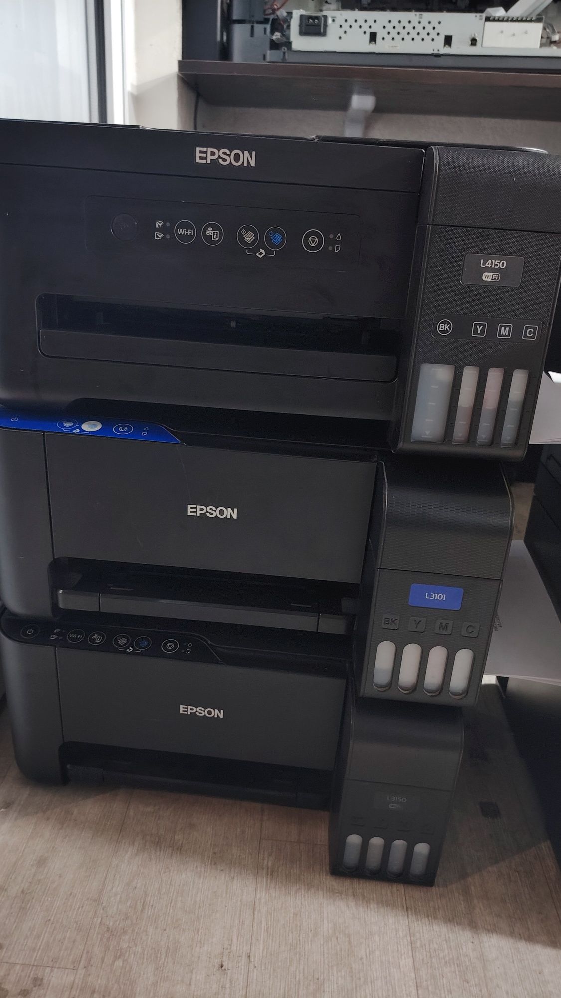 Epson printerlar sotiladi.