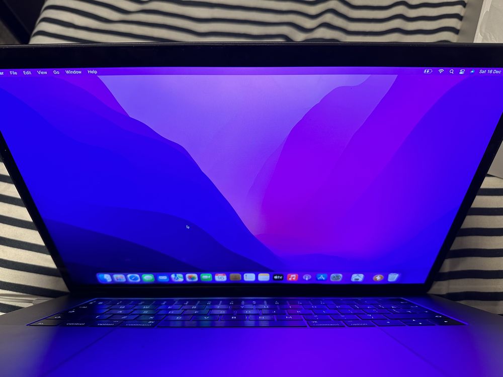 Vand MacBook Pro 15 inch