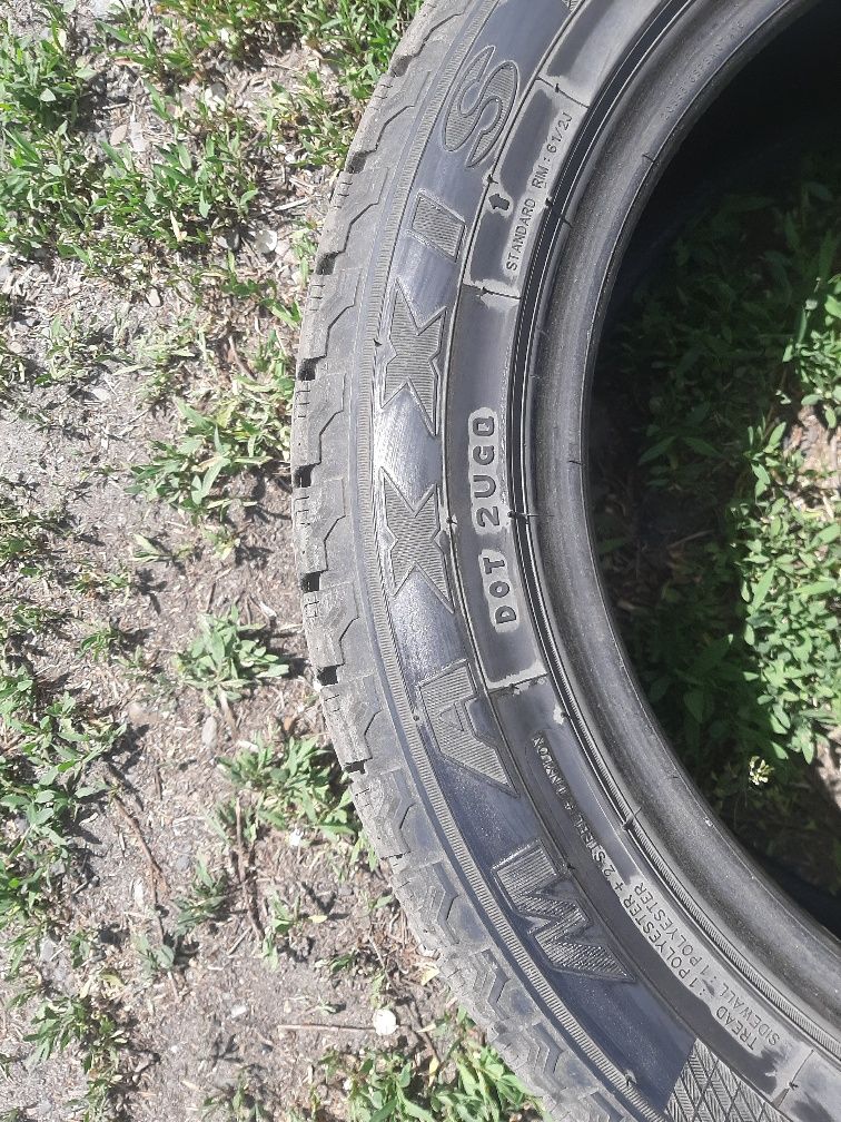 Срочно продам шины Maxxis premitra ice 205/55/16 липучка