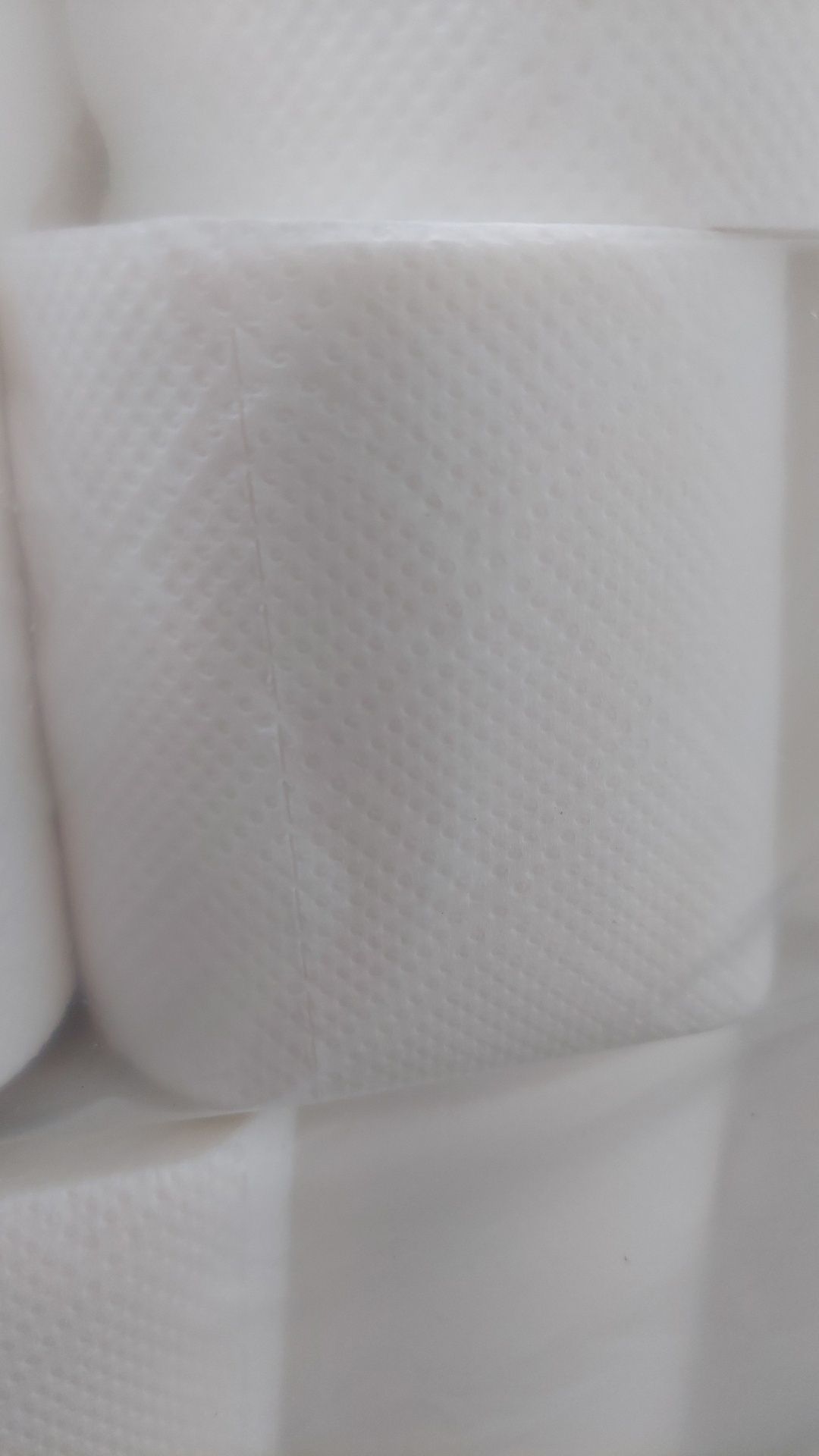 Туалетная бумага белая, мягкая, двухслойная