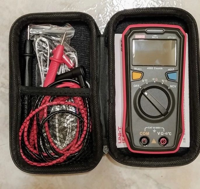 Мултицет UNI-T UT123 + кутия носене с термо сонда мултиметър дигитален
