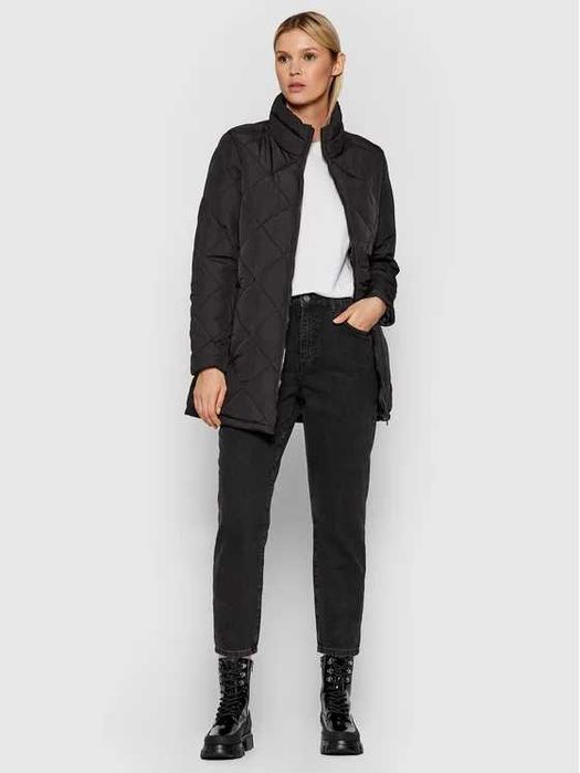 Noisy May
Дънки Isabel Черен Mom Fit