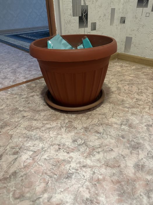 Горшок 10л. 1л, 0,5 л