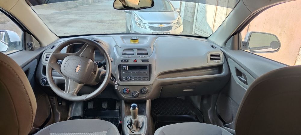 Chevrolet cobolt 2 poz