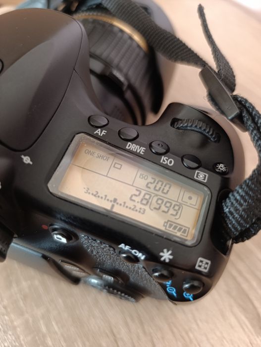 Aparat foto Canon EOS 60D cu accesorii