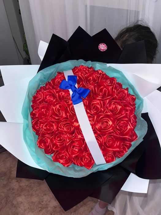 Атласные розы ручной работы