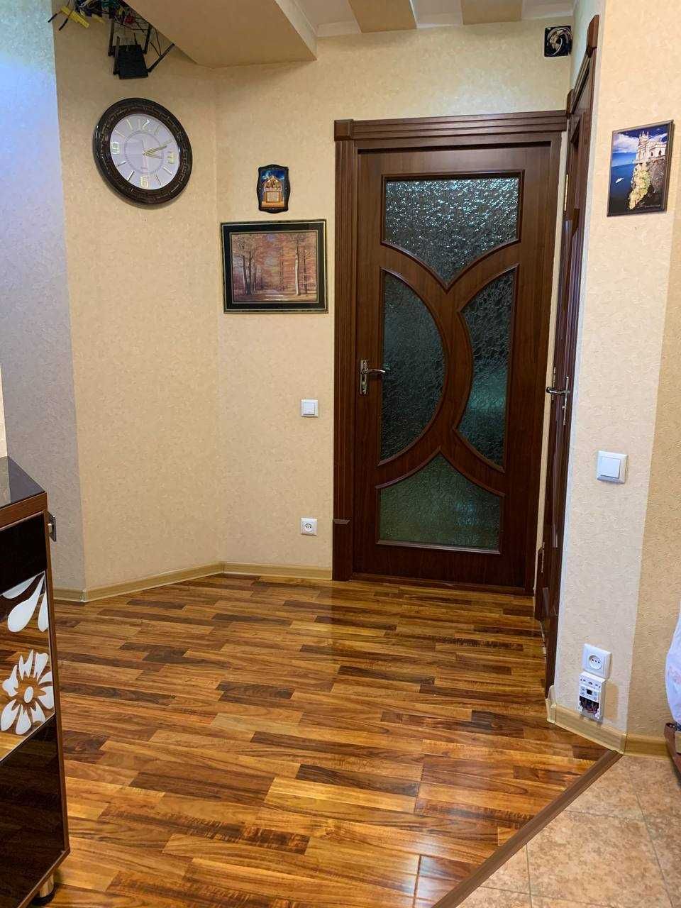 Квартира 72 м2 Центр Города, м.Космонавтов,
