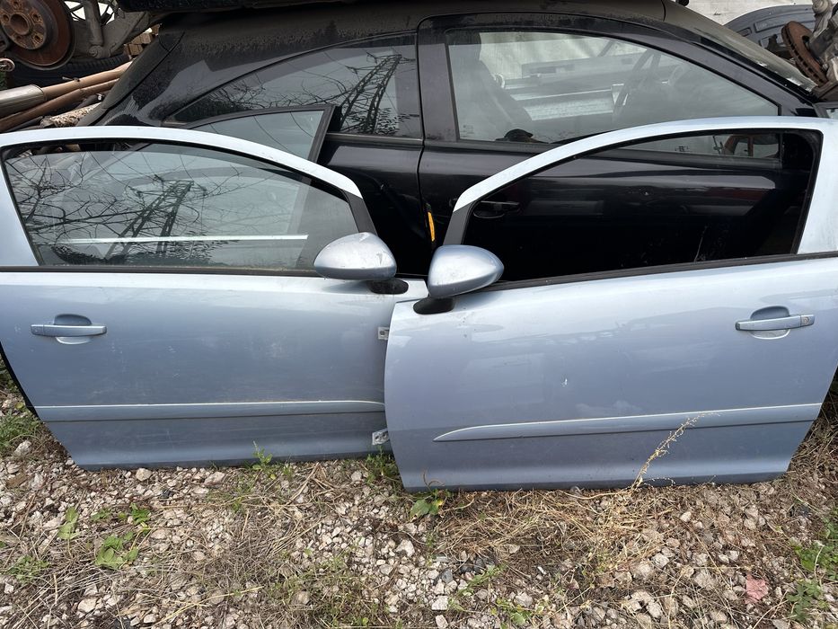 Врати Opel Corsa D