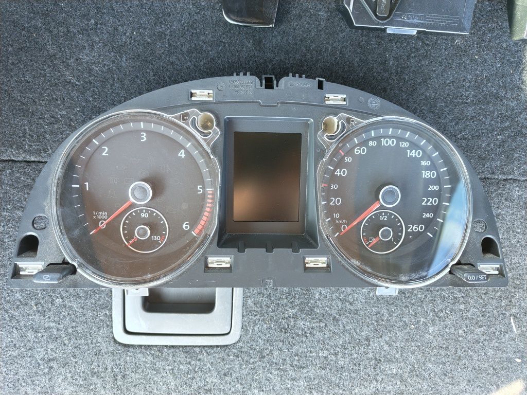 Vw Passat 6 2.0TDI CR (На Части )