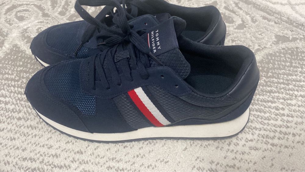 Кроссовки Tommy Hilfiger