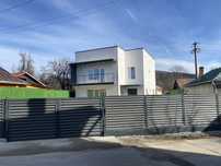 Casa noua (2025)+Teren 600 m2 .Comarnic langa Sinaia), cartier Poiana.
