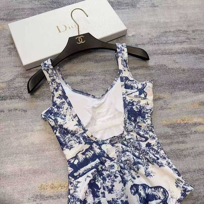 Costume de baie pentru femei de Dior 76-43