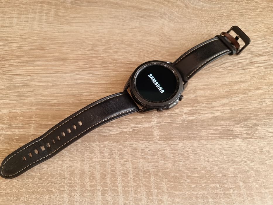 Смарт Часовник Samsung Galaxy Watch 3 SM-R840