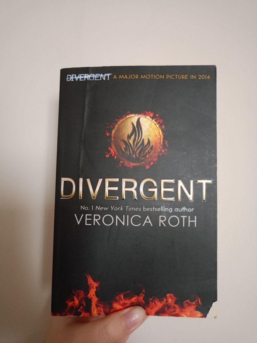 Поредицата "Divergent"