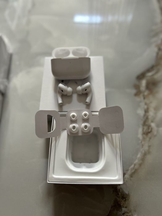Casti AirPods Pro
