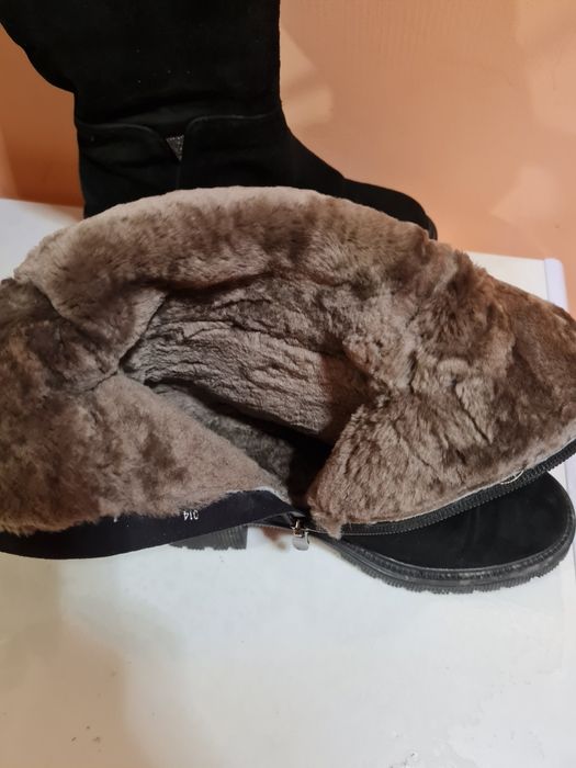 Продам зимнии  сапоги