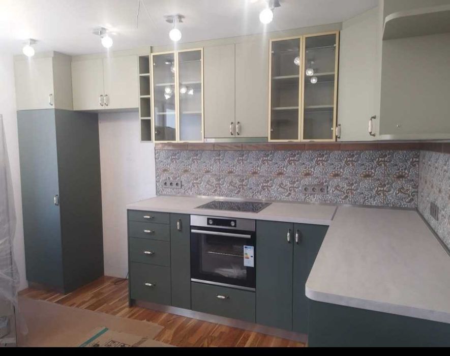 Кухня по поръчка, кухни, кухненски шкафове, монтаж на кухни