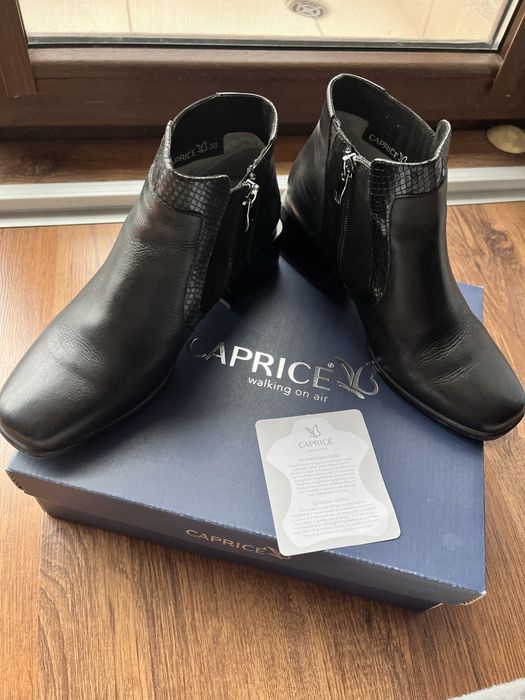 Черни боти на Caprice номер 38