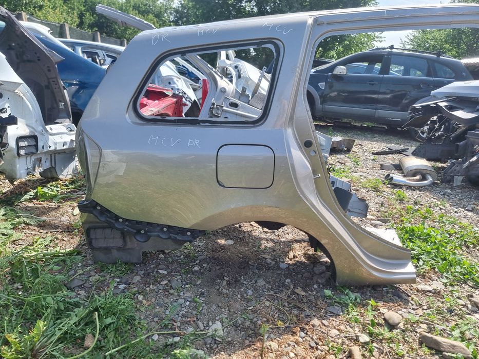 aripa dreapta spate dacia logan mcv - motorina 2014