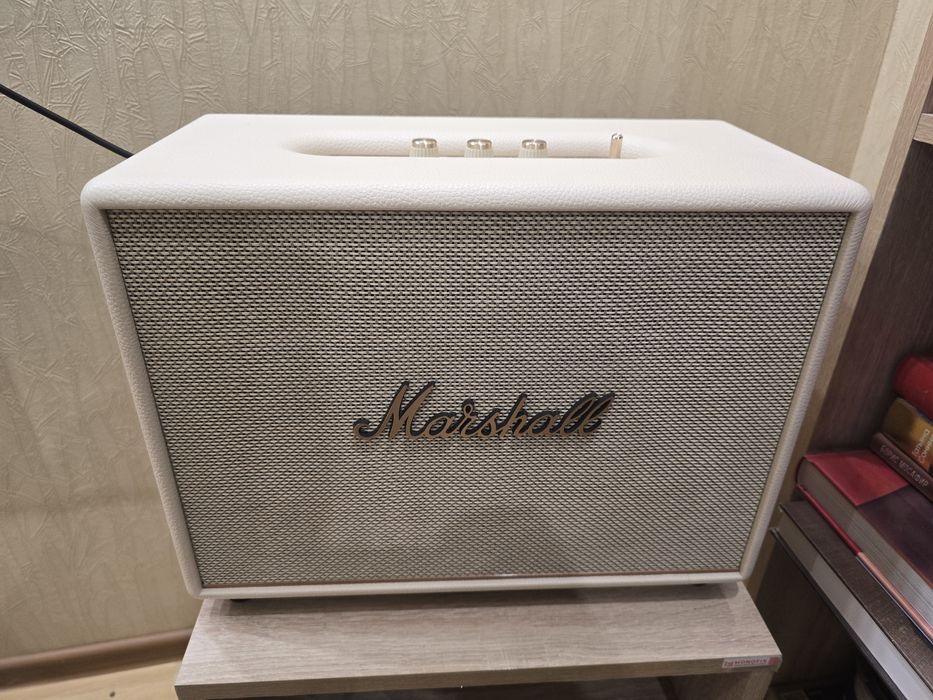 Продам колонку Marshall woburn 3