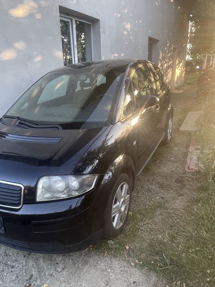 Masina audi a2  forte buna
