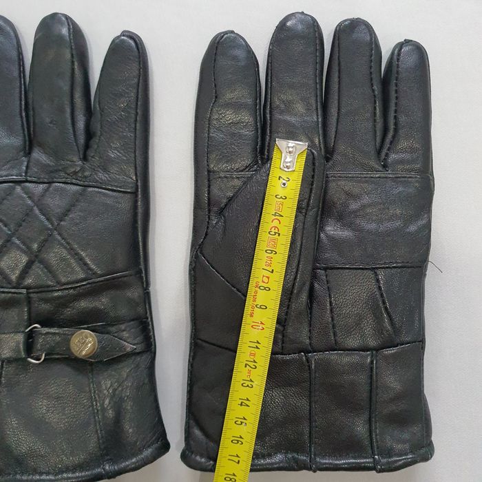 Mănuși bărbătești îmblănite