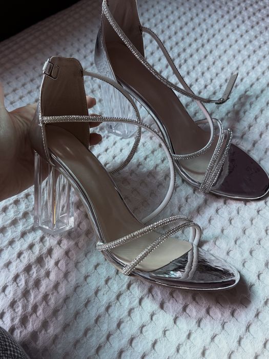 Сандали летни с ток