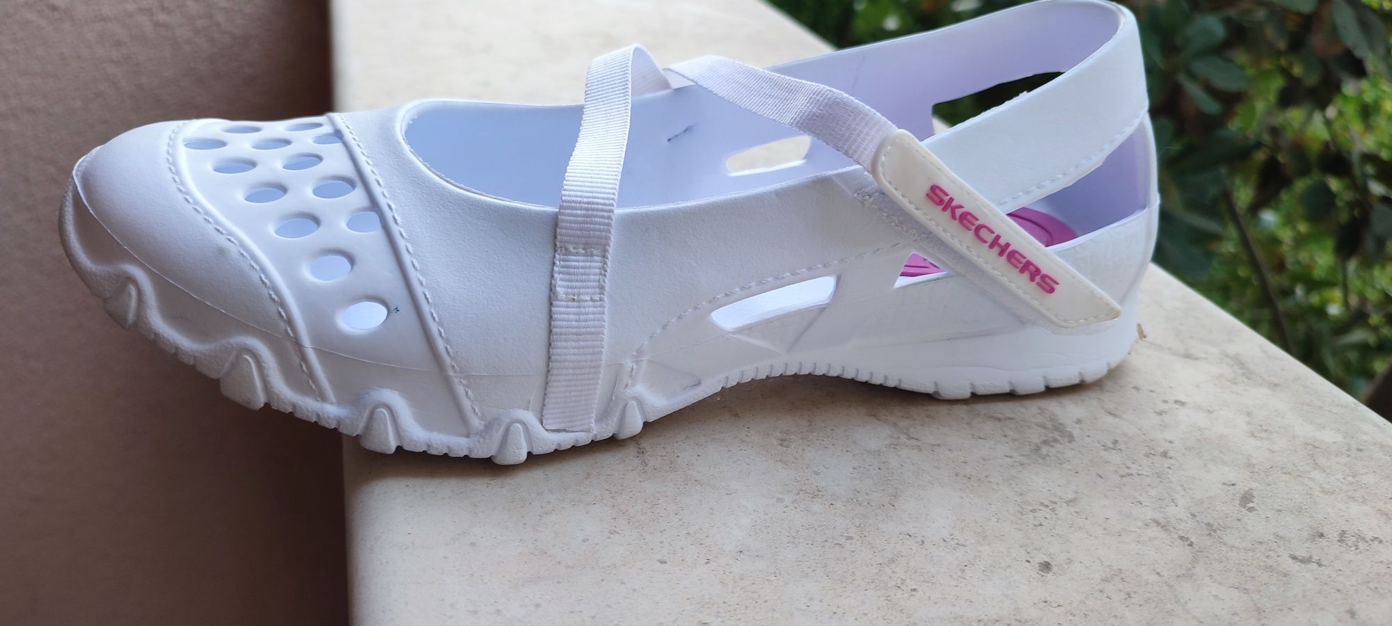 Летни обувки тип крок SKECHERS