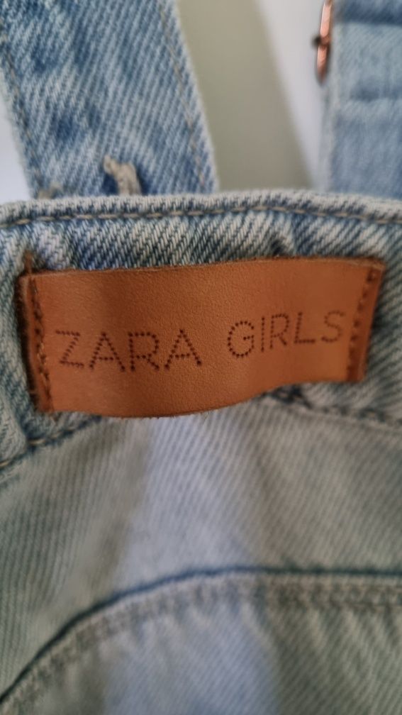 Детски дънкови панталонки с тиранти ZARA