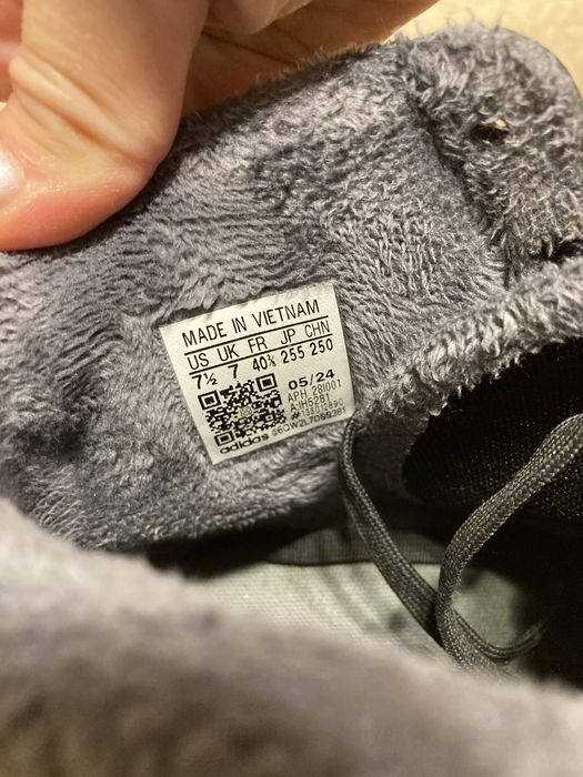 Adidas hoops 4.0 mid