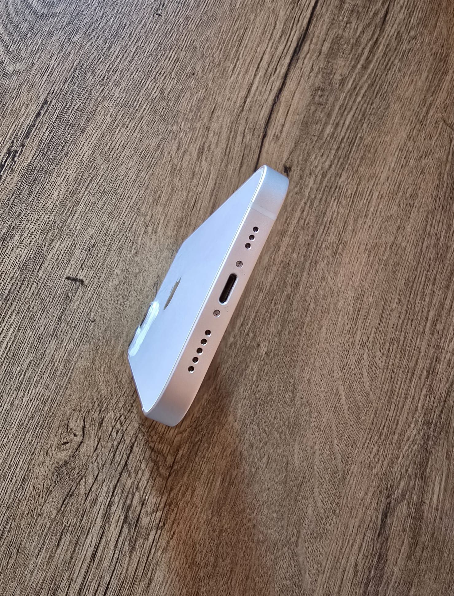 iPhone 13 Starlight 128GB 98% life battery