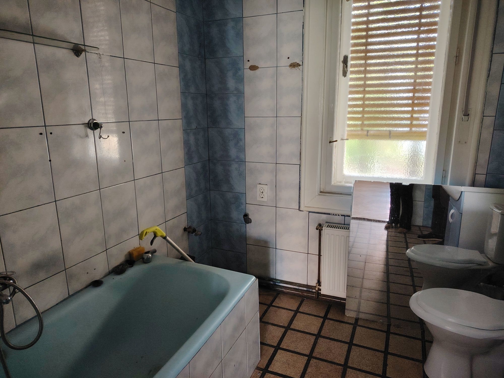 Apartament 4 camere, 140mp, în casa, lângă maternitatea Bega