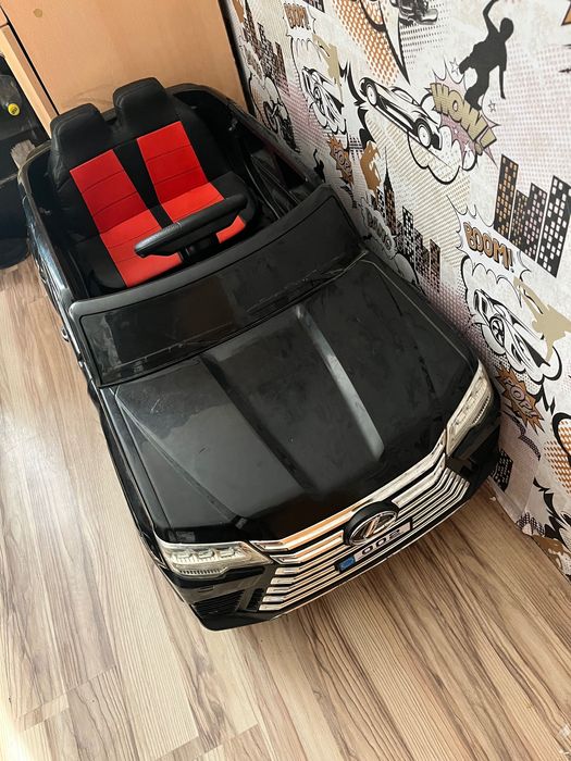 Детская машина на пульт управлении