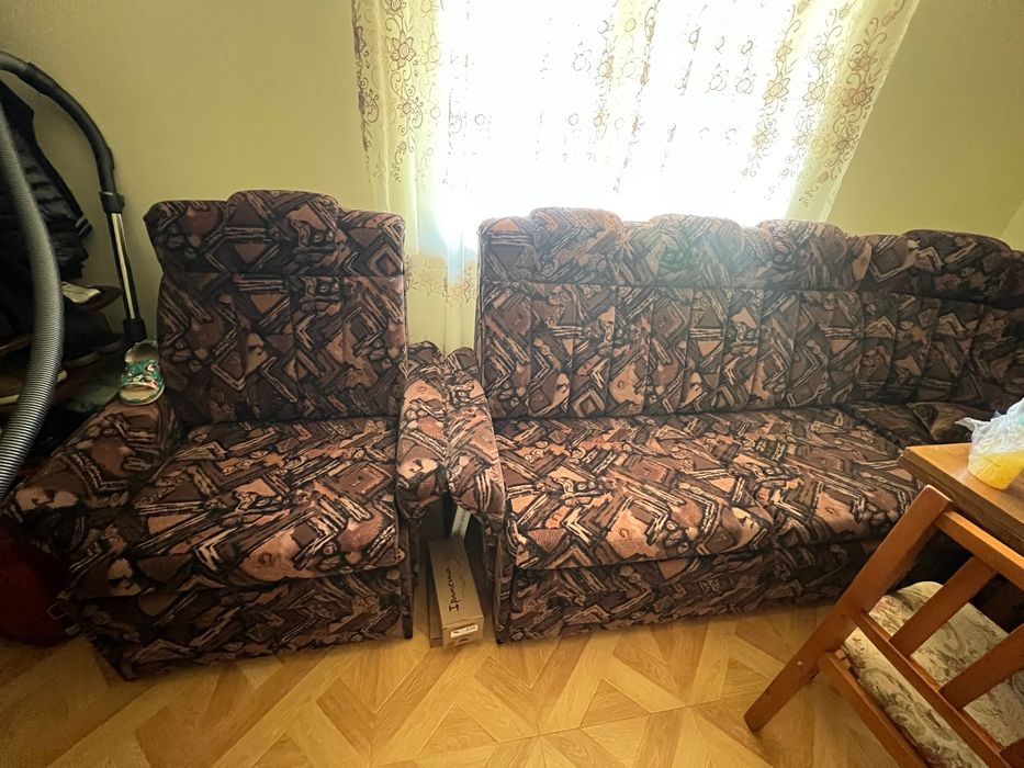 Vând colțar extensibil