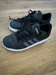 Adidasi adidas33,5