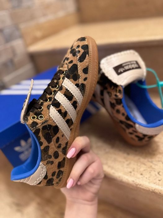 Хитов модел Adidas маратоки